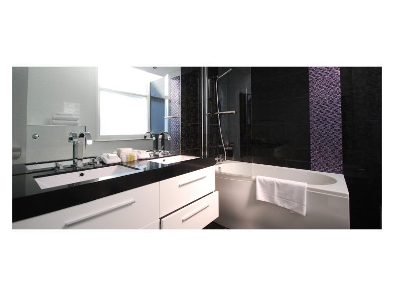 Modern-Bathroom-7